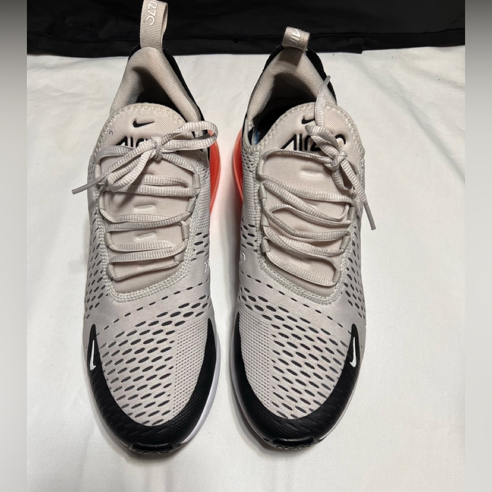 NiKE Airmax 270
